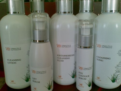 ПОЧИСТВАЩ ТОНИК "VB collagena clinic & Aloe professional"