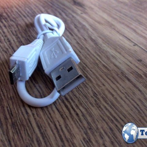 УНИВЕРСАЛНО ЗАРЯДНО POWER BANK ЗА СПЕШНО ЗАРЕЖДАНЕ - 1200mAh – снимка 2