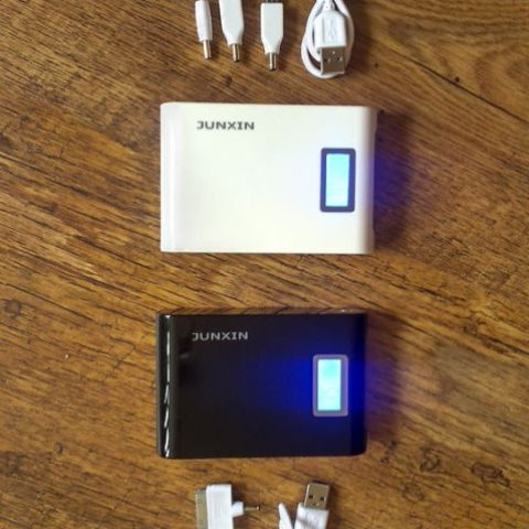 УНИВЕРСАЛНО ЗАРЯДНО POWER BANK ЗА СПЕШНО ЗАРЕЖДАНЕ - 12000 mAh – снимка 4